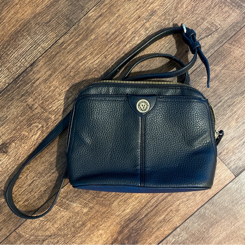 •Anne Klein Black Leather Crossbody Bag•